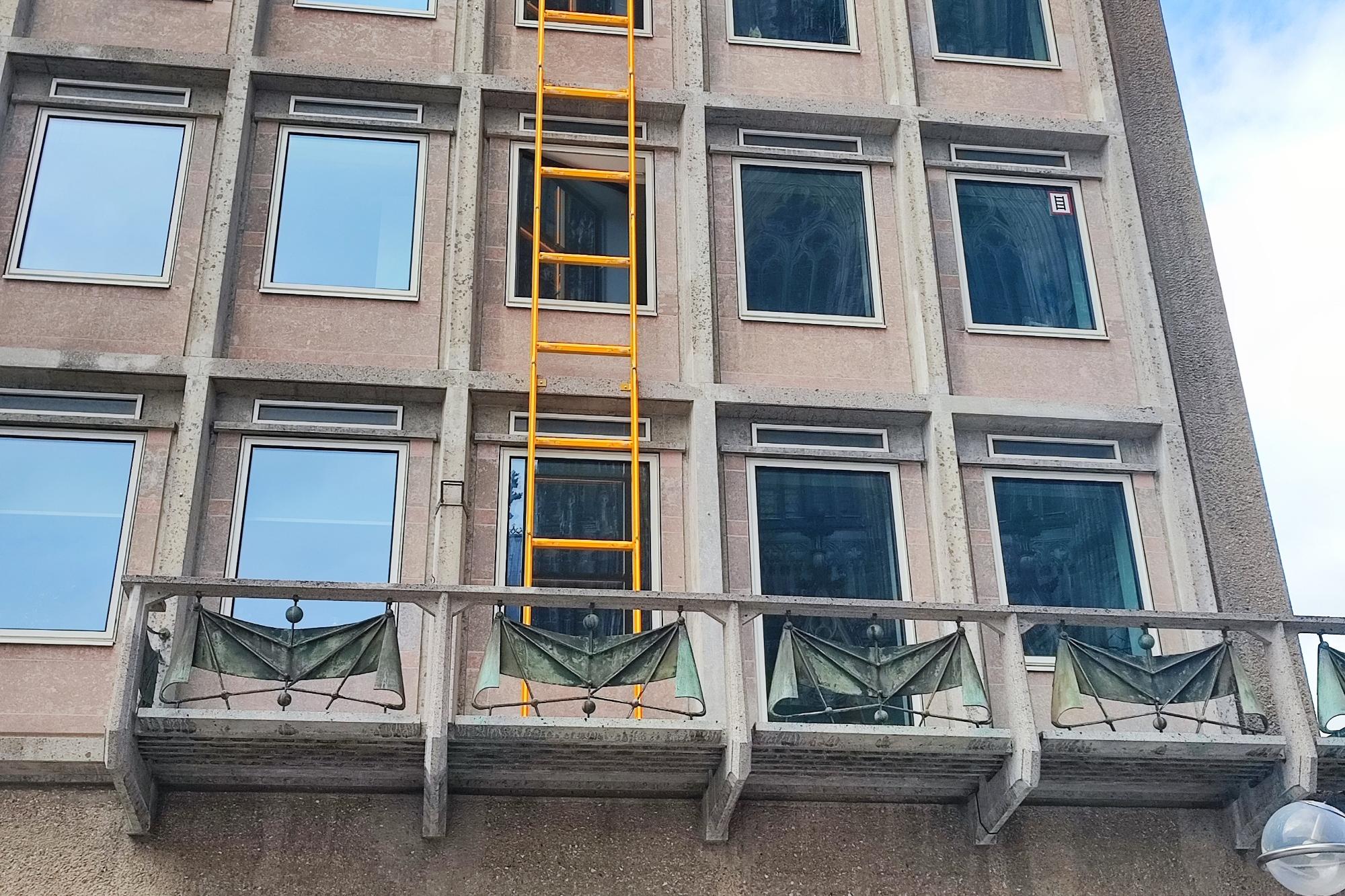 Balkon mit Himmelsleiter (c) Annette Vielhauer