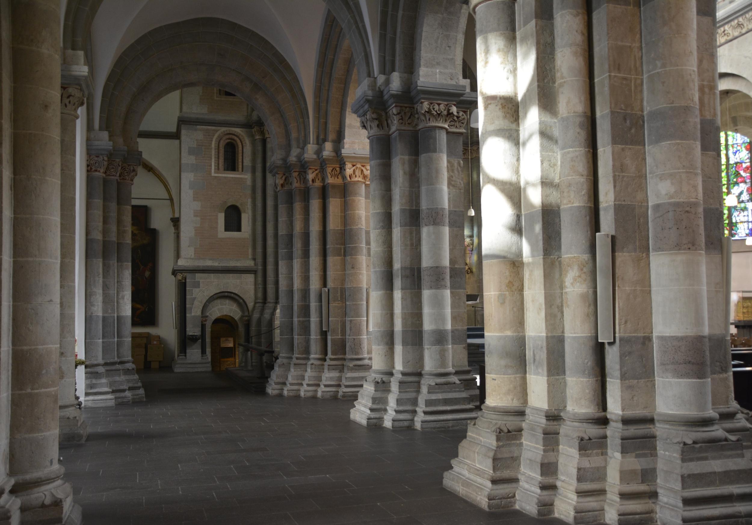 Bild Kirche von innen
