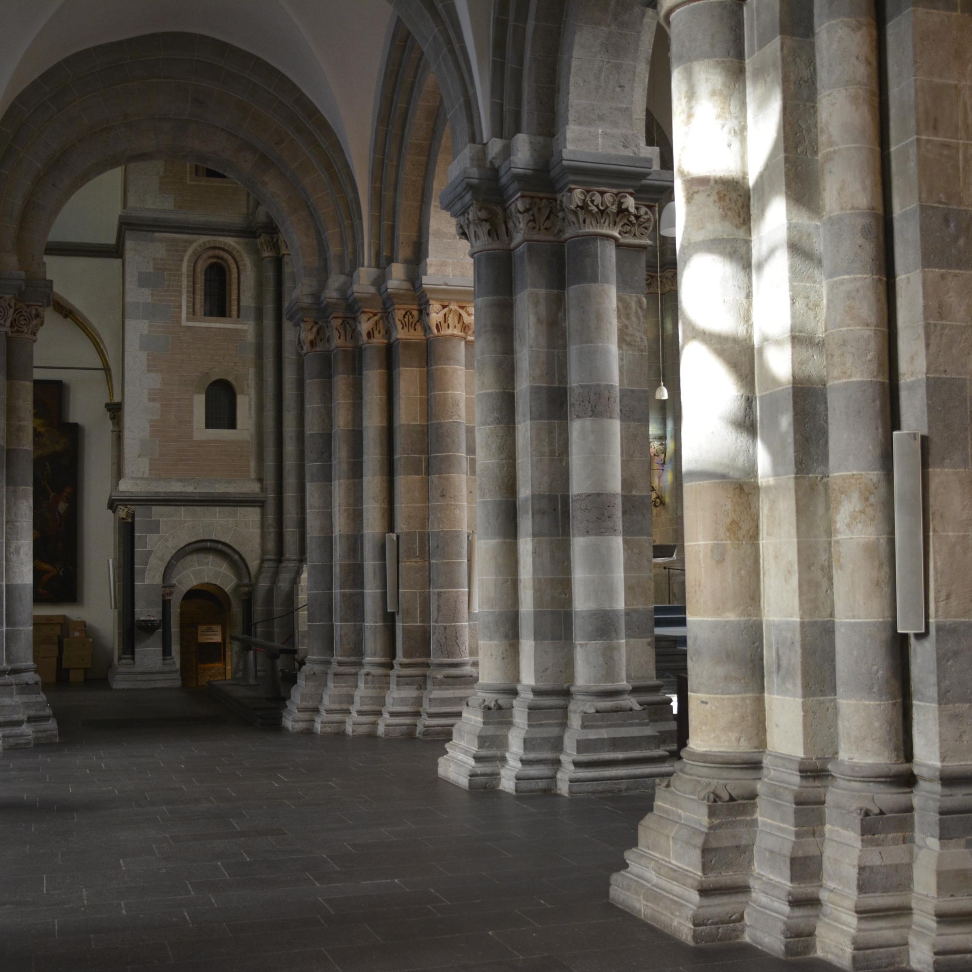 Bild Kirche von innen