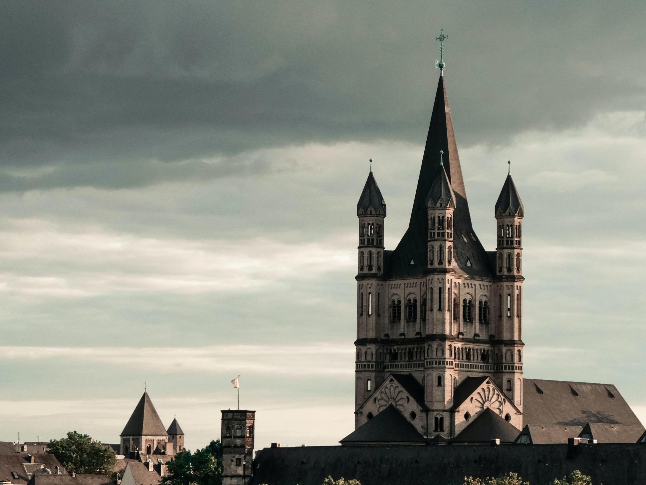 Öffentliche Führungen in Kölner Kirchen