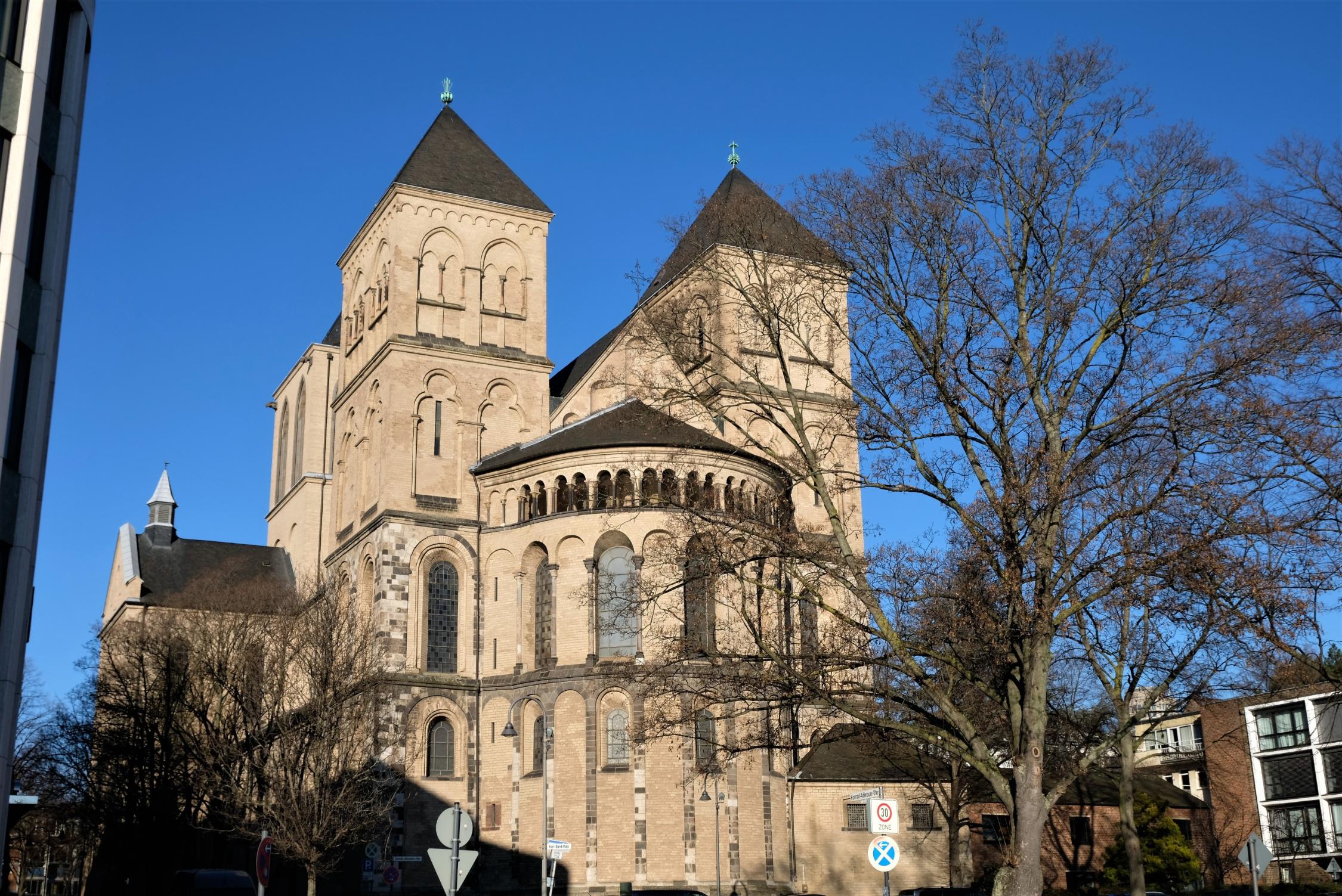 St. Kunibert (außen)