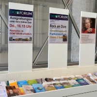 07_2015_Auslagen Foyer2_DSC_9976